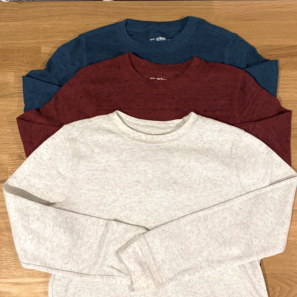 Urban Pipeline Thermal Shirts. From Kohls. Size Medium Boys.